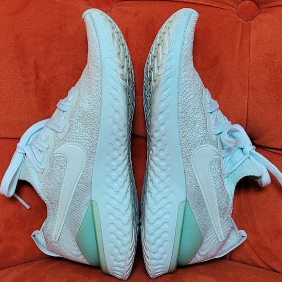 Nike Epic React Flyknit 2 Teal Tint Women’s  BQ8927-300 Size 7 - Picture 10 of 12